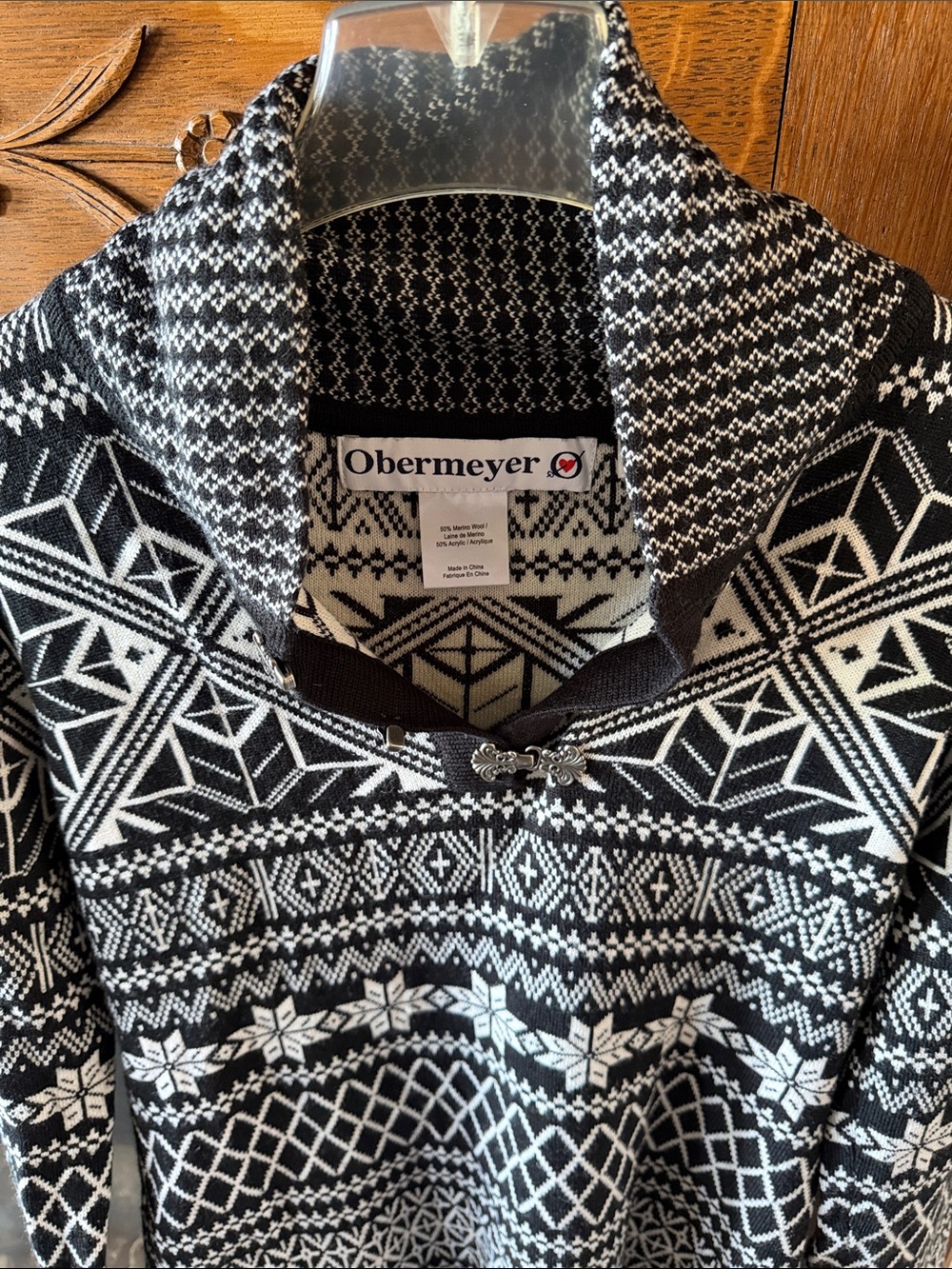 Obermeyer Women’s Black & White Nordic Zip-Front Sweater